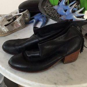 Leather Tom boots